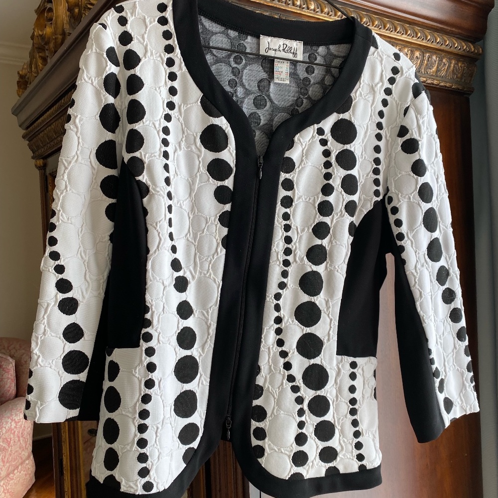 Joseph Ribkoff, Size 16 Jacket but wears like size 14